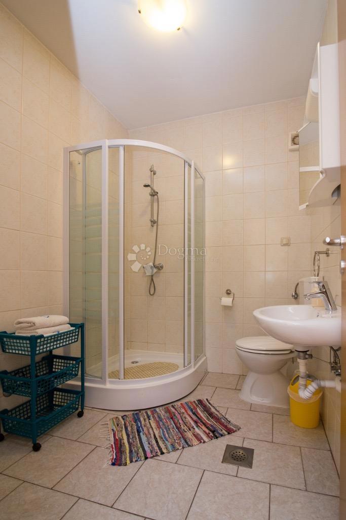 Hiša Biograd na Moru, 263,78m2