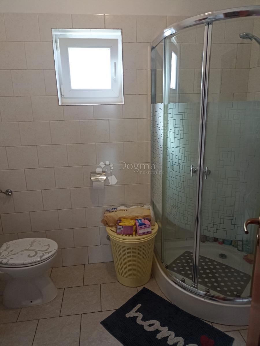 Hiša Biograd na Moru, 263,78m2