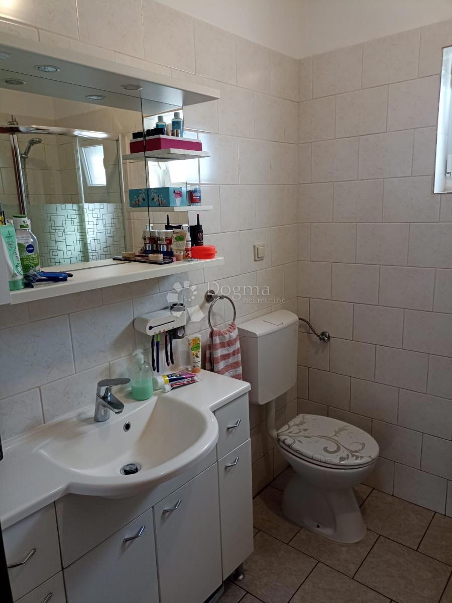 Hiša Biograd na Moru, 263,78m2