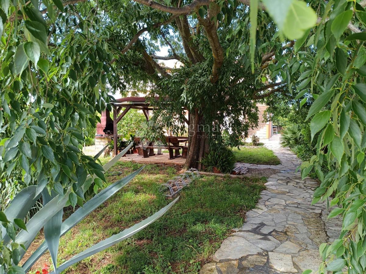 Hiša Biograd na Moru, 263,78m2