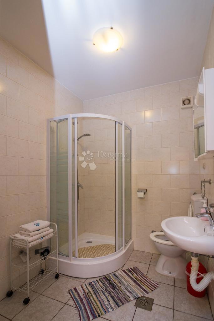 Hiša Biograd na Moru, 263,78m2