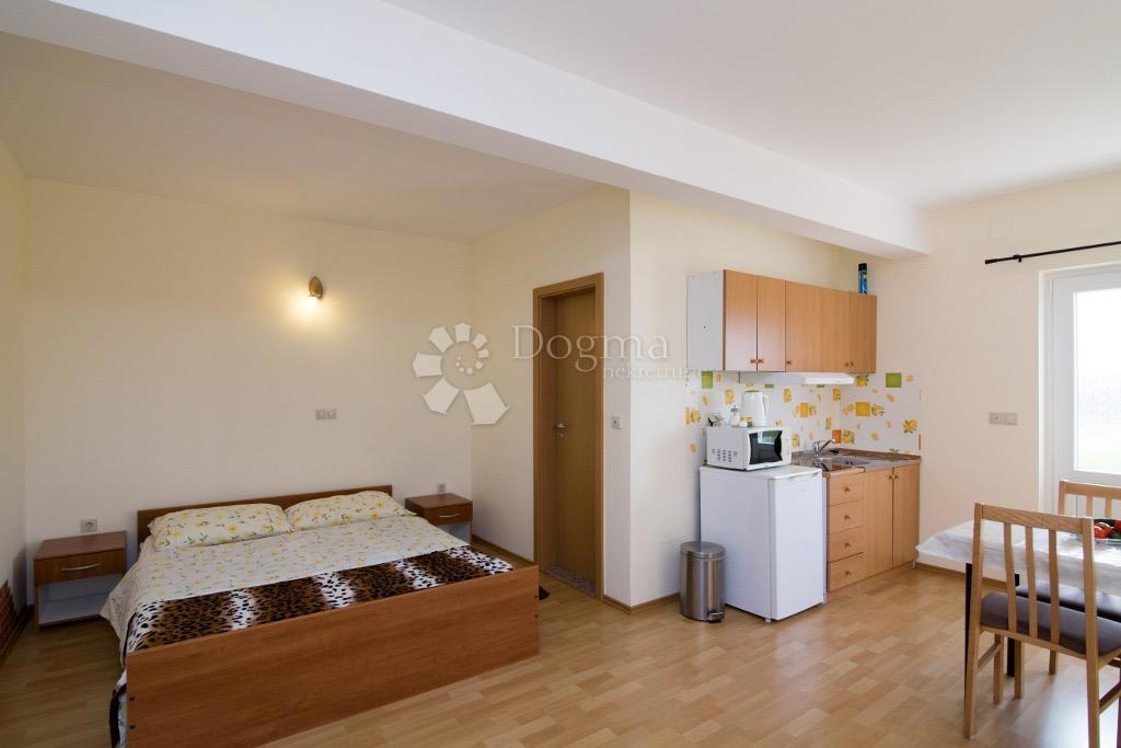 Hiša Biograd na Moru, 263,78m2
