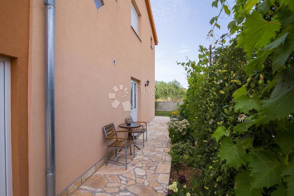 Hiša Biograd na Moru, 263,78m2