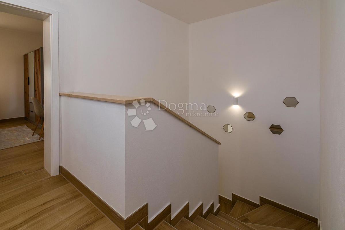 Hiša Svetvinčenat, 143,60m2