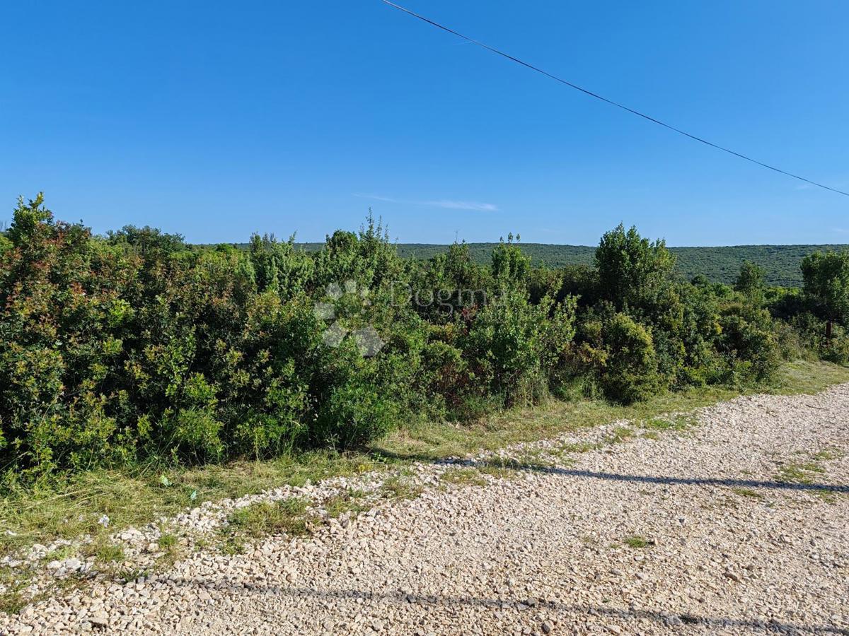 Zazidljivo zemljišče Debeljak, Sukošan, 660m2
