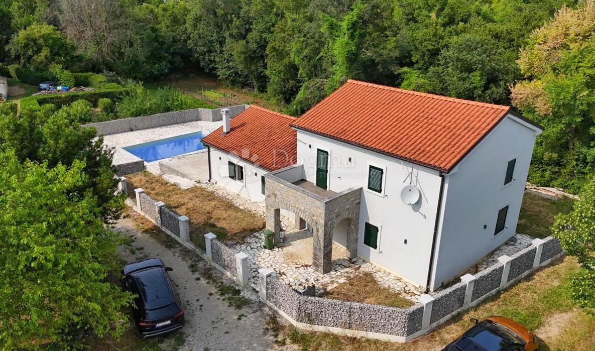 Hiša Buzet, 139m2