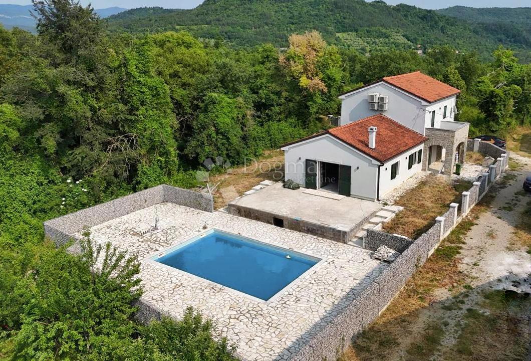 Hiša Buzet, 139m2