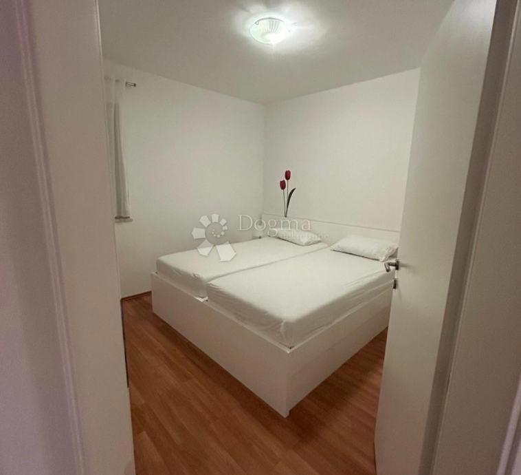Stanovanje Vidalići, Novalja, 62,25m2