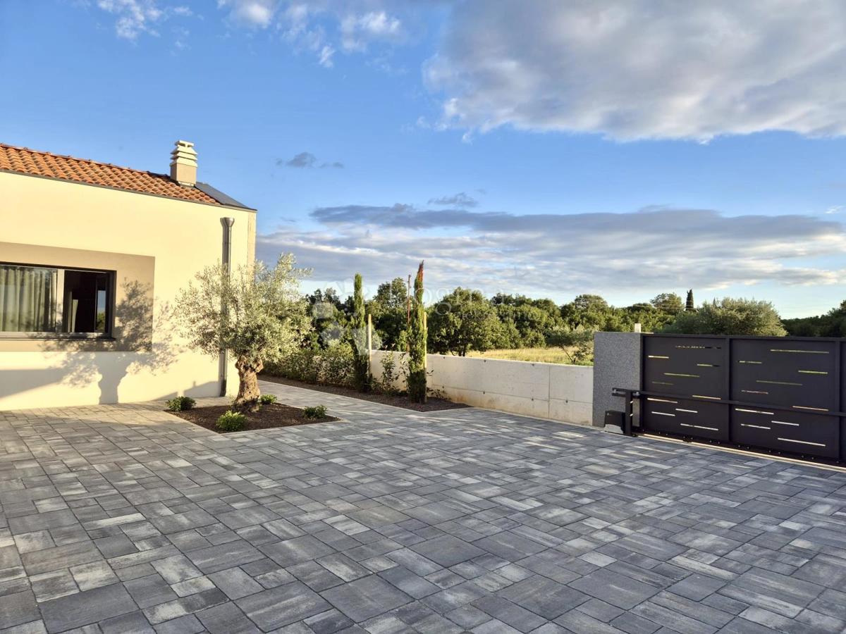 Hiša Rovinj, 291m2
