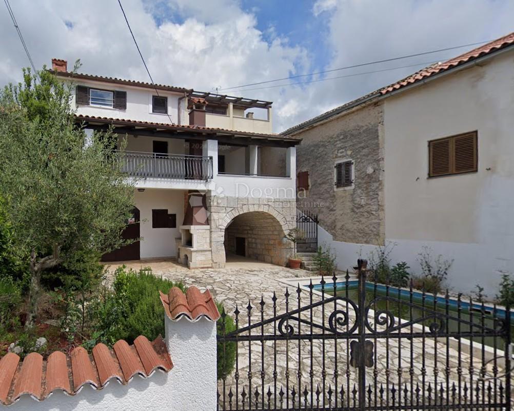 Hiša Perini, Sveti Lovreč, 327,30m2