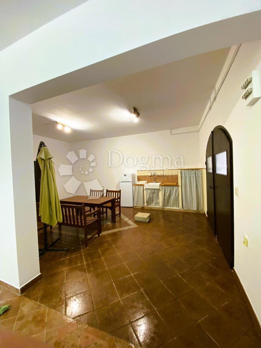 Hiša Perini, Sveti Lovreč, 327,30m2