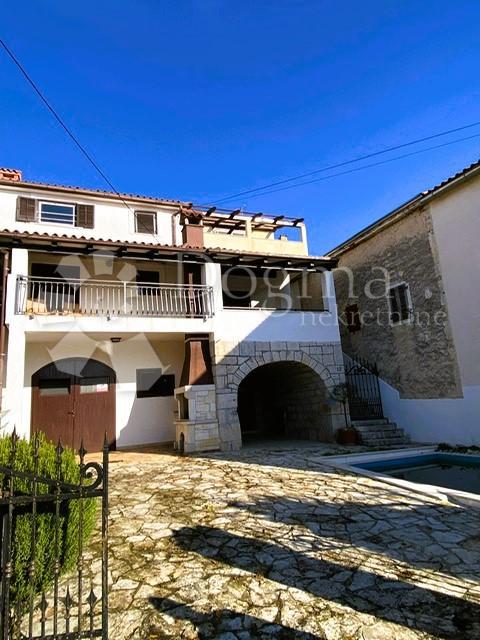 Hiša Perini, Sveti Lovreč, 327,30m2
