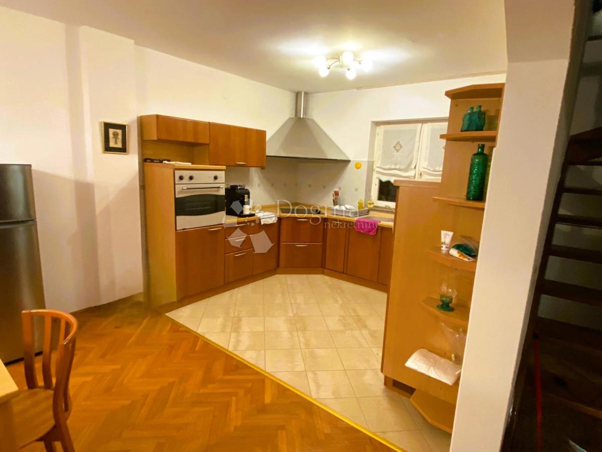 Hiša Perini, Sveti Lovreč, 327,30m2