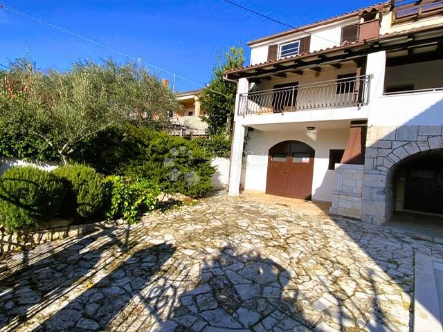 Hiša Perini, Sveti Lovreč, 327,30m2