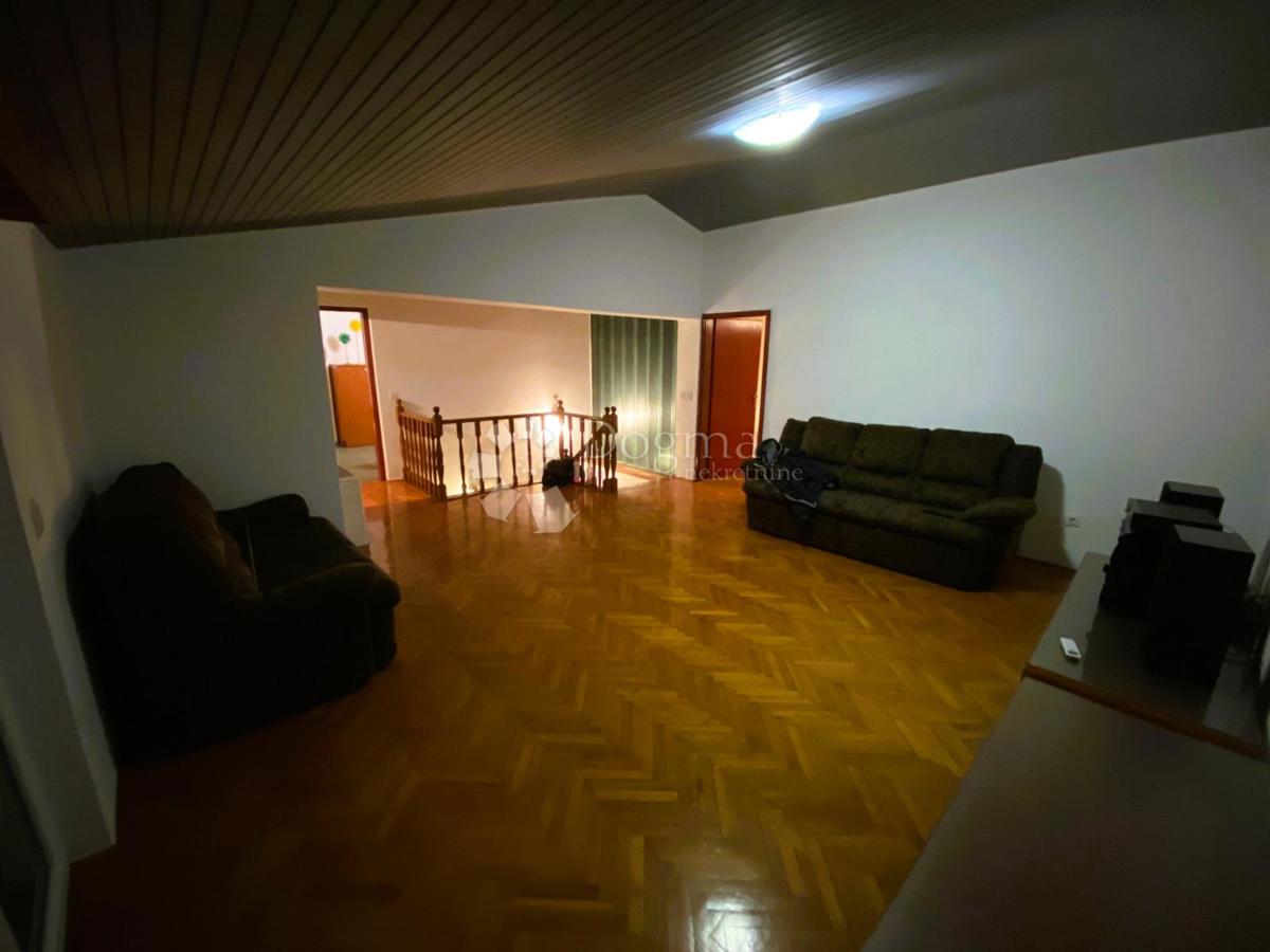 Hiša Perini, Sveti Lovreč, 327,30m2