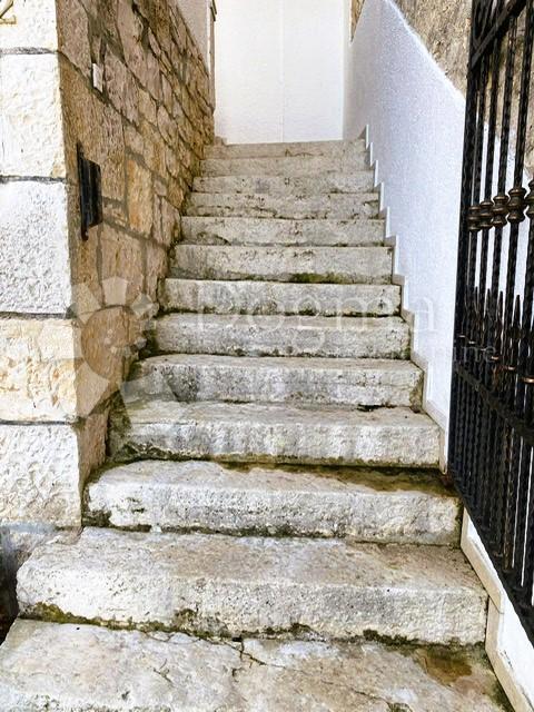 Hiša Perini, Sveti Lovreč, 327,30m2