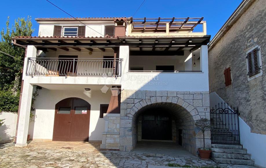 Hiša Perini, Sveti Lovreč, 327,30m2