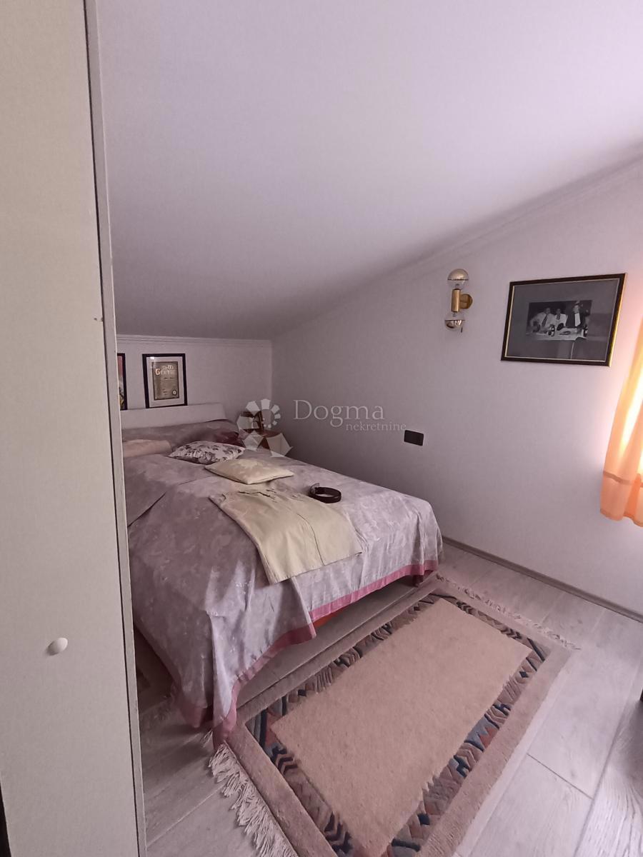 Hiša Brodsko Vinogorje, Slavonski Brod, 230m2