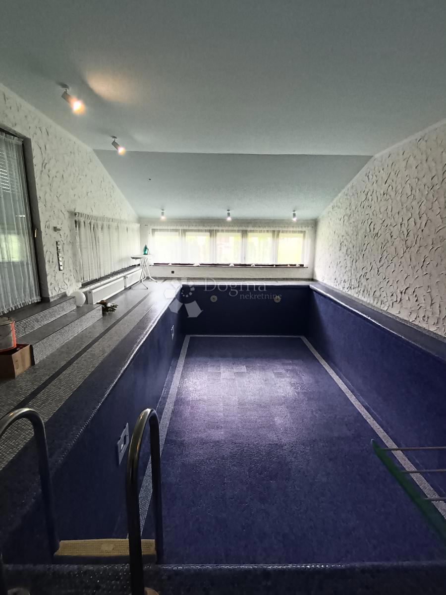 Hiša Brodsko Vinogorje, Slavonski Brod, 230m2