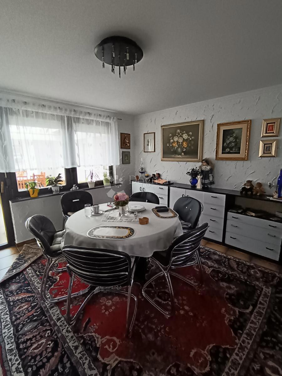 Hiša Brodsko Vinogorje, Slavonski Brod, 230m2