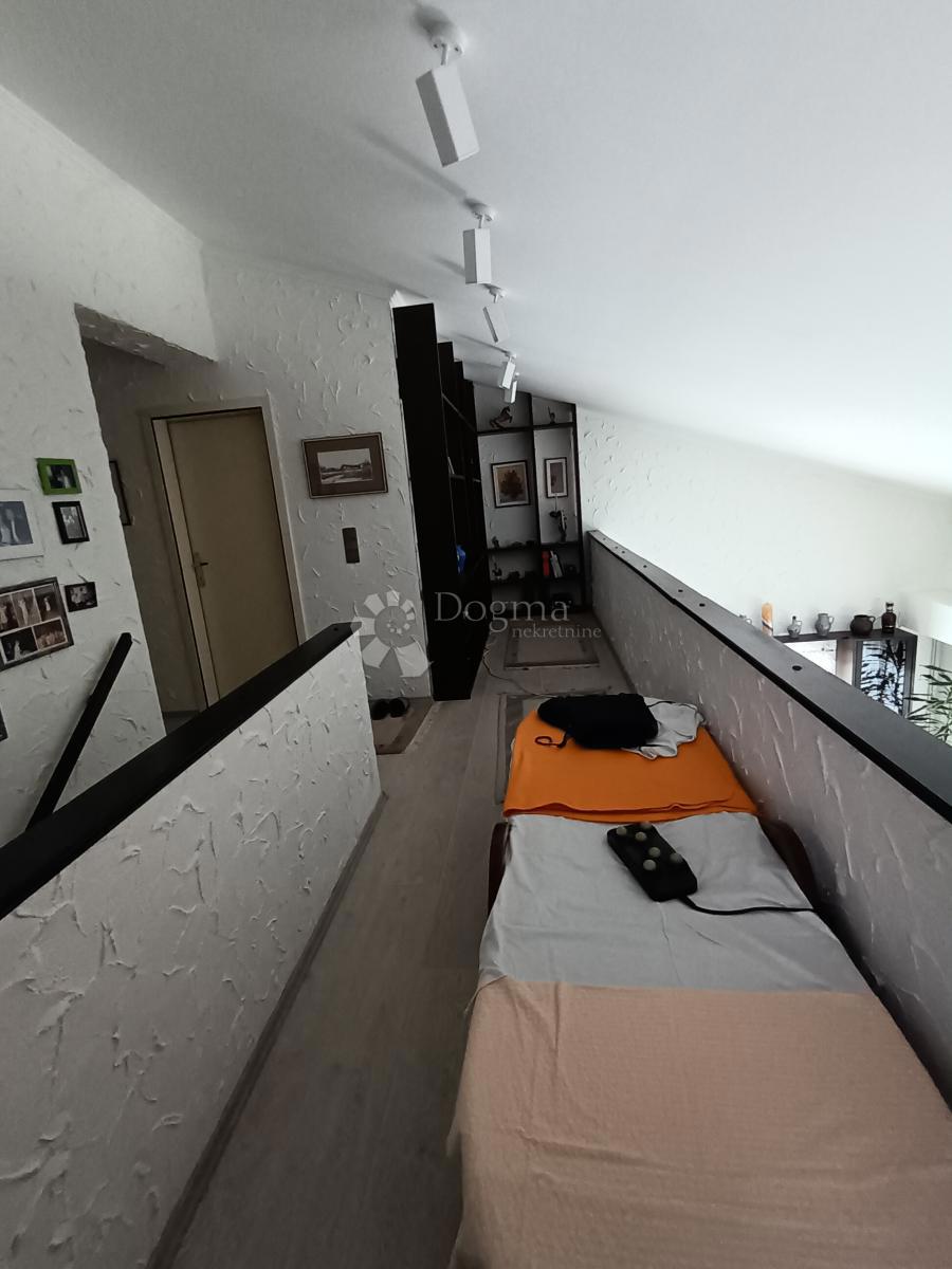 Hiša Brodsko Vinogorje, Slavonski Brod, 230m2