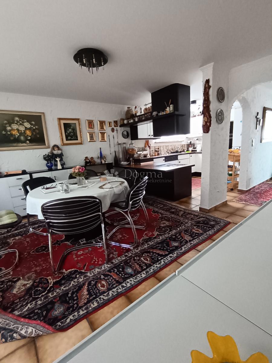 Hiša Brodsko Vinogorje, Slavonski Brod, 230m2