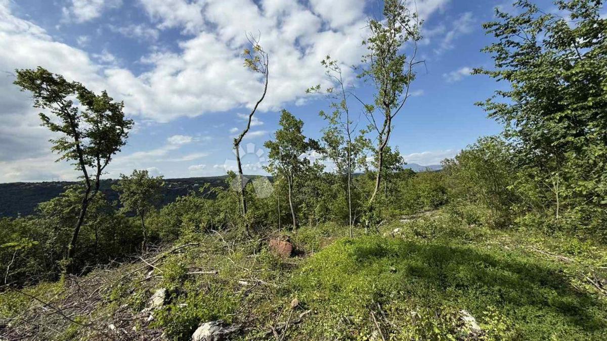 Zazidljivo zemljišče Labin, 2.895m2