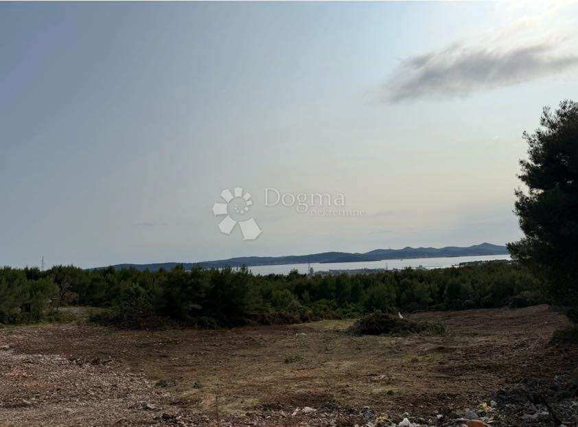 Zazidljivo zemljišče Crno, Zadar, 1.050m2