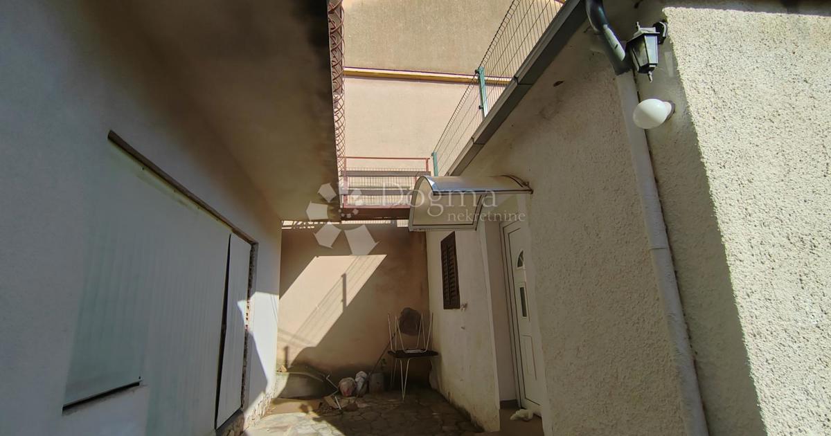 Hiša Novi Vinodolski, 240m2