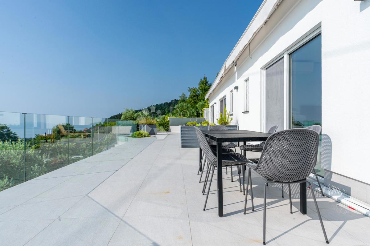 Hiša Bregi, Matulji, 250m2