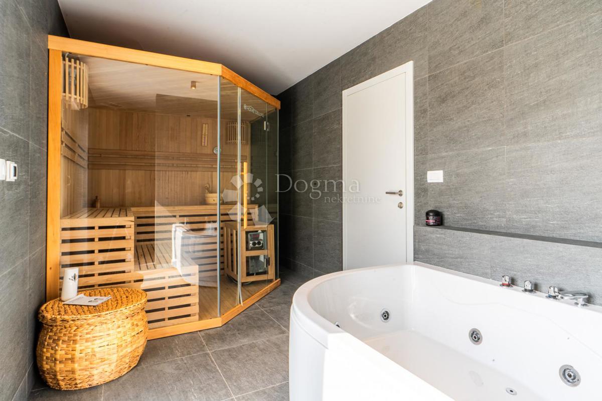 Hiša Bregi, Matulji, 250m2