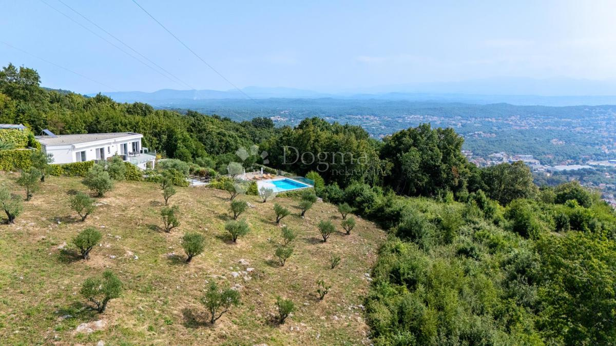 Hiša Bregi, Matulji, 250m2