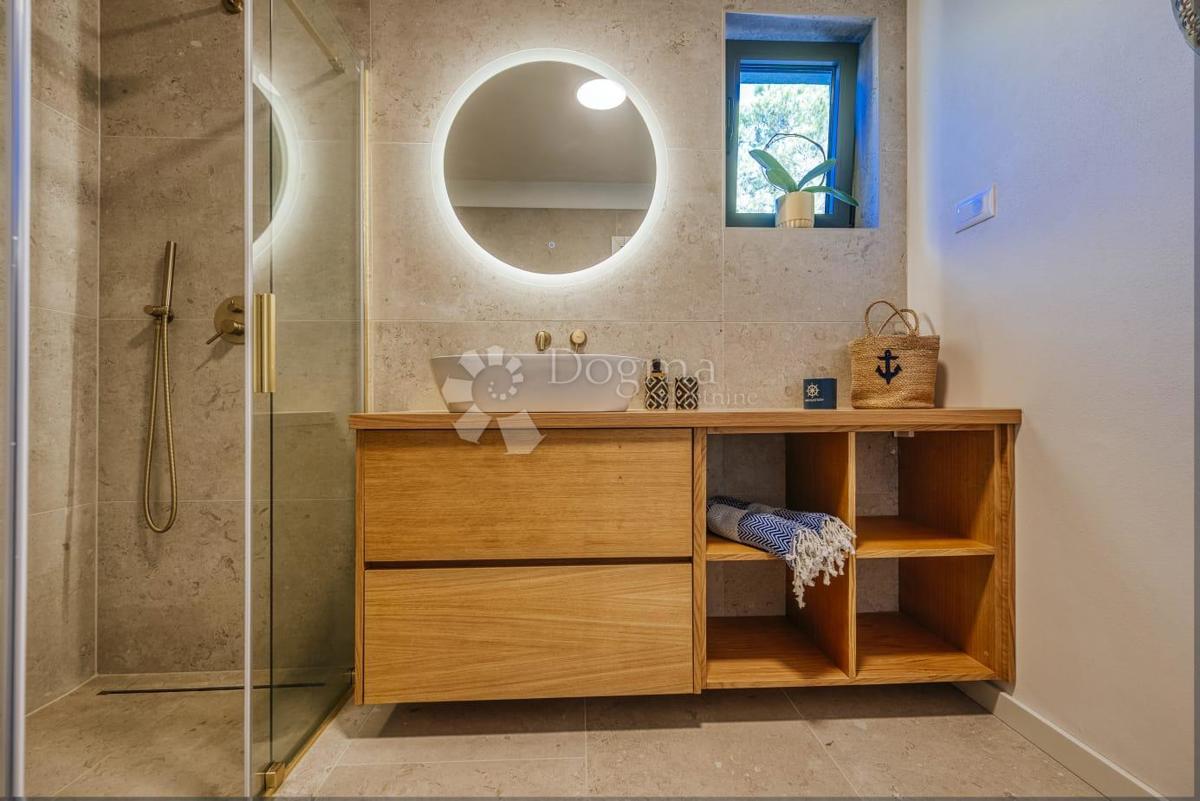 Hiša Mali Iž, Zadar - Okolica, 294m2