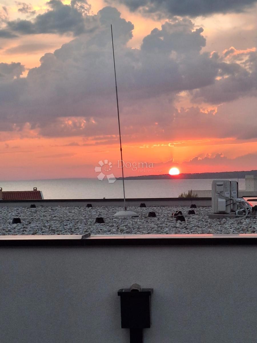 Hiša Privlaka, 230m2