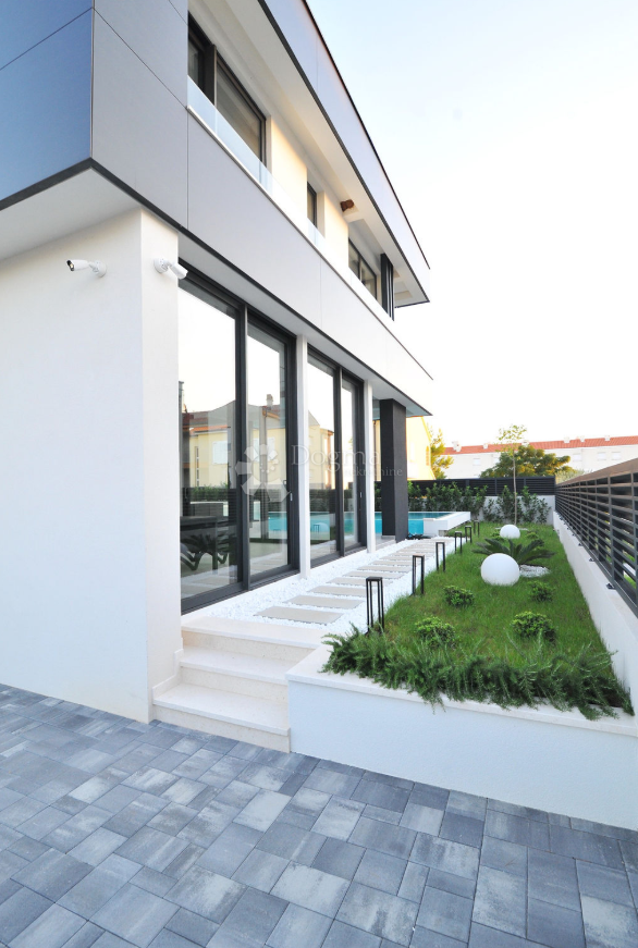 Hiša Privlaka, 230m2