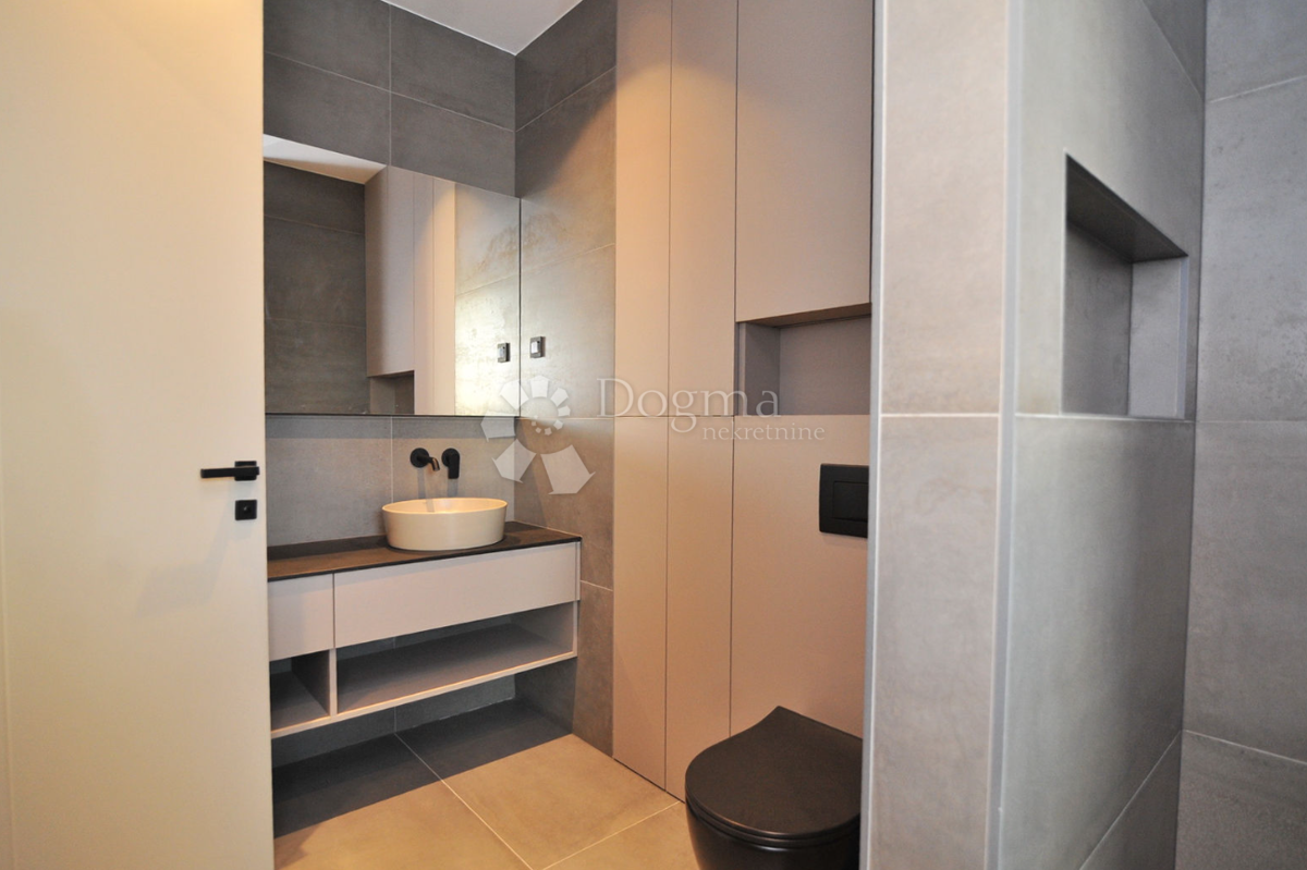 Hiša Privlaka, 230m2
