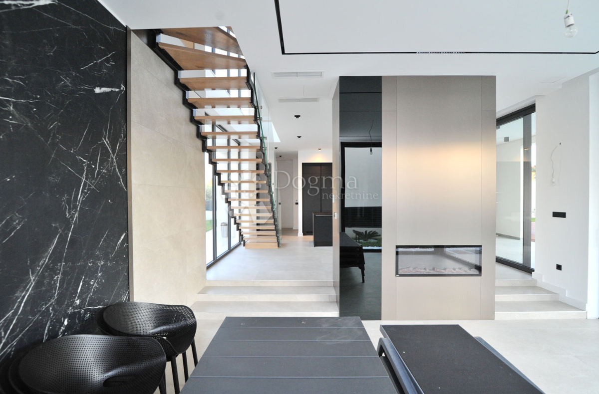 Hiša Privlaka, 230m2