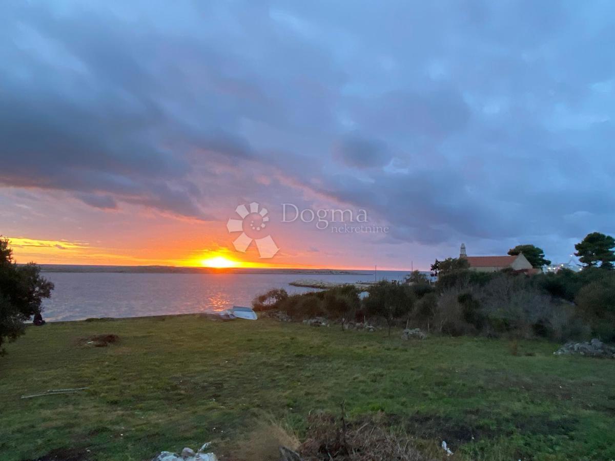 Zazidljivo zemljišče Premuda, Zadar - Okolica, 401m2