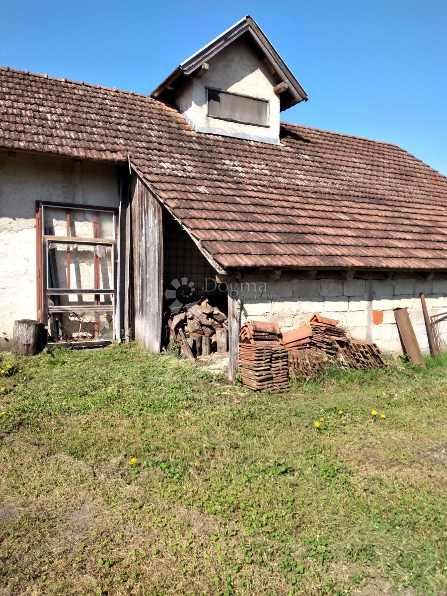 Hiša Ponikvari, Topusko, 140m2