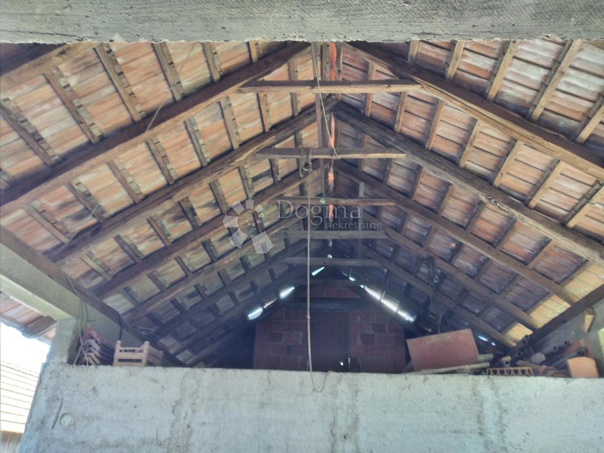 Hiša Ponikvari, Topusko, 140m2