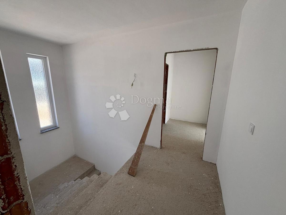 Hiša Rovinj, 187m2