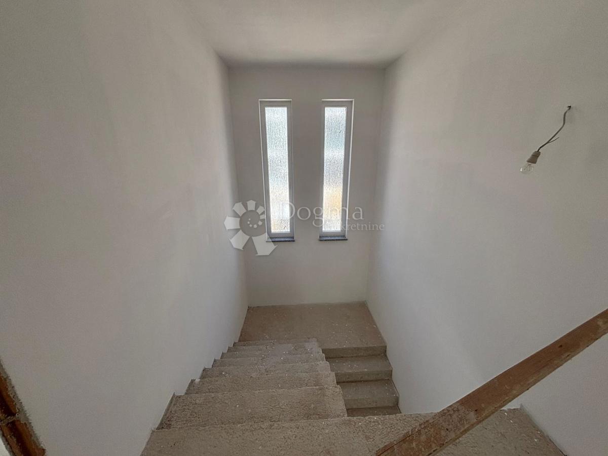 Hiša Rovinj, 187m2