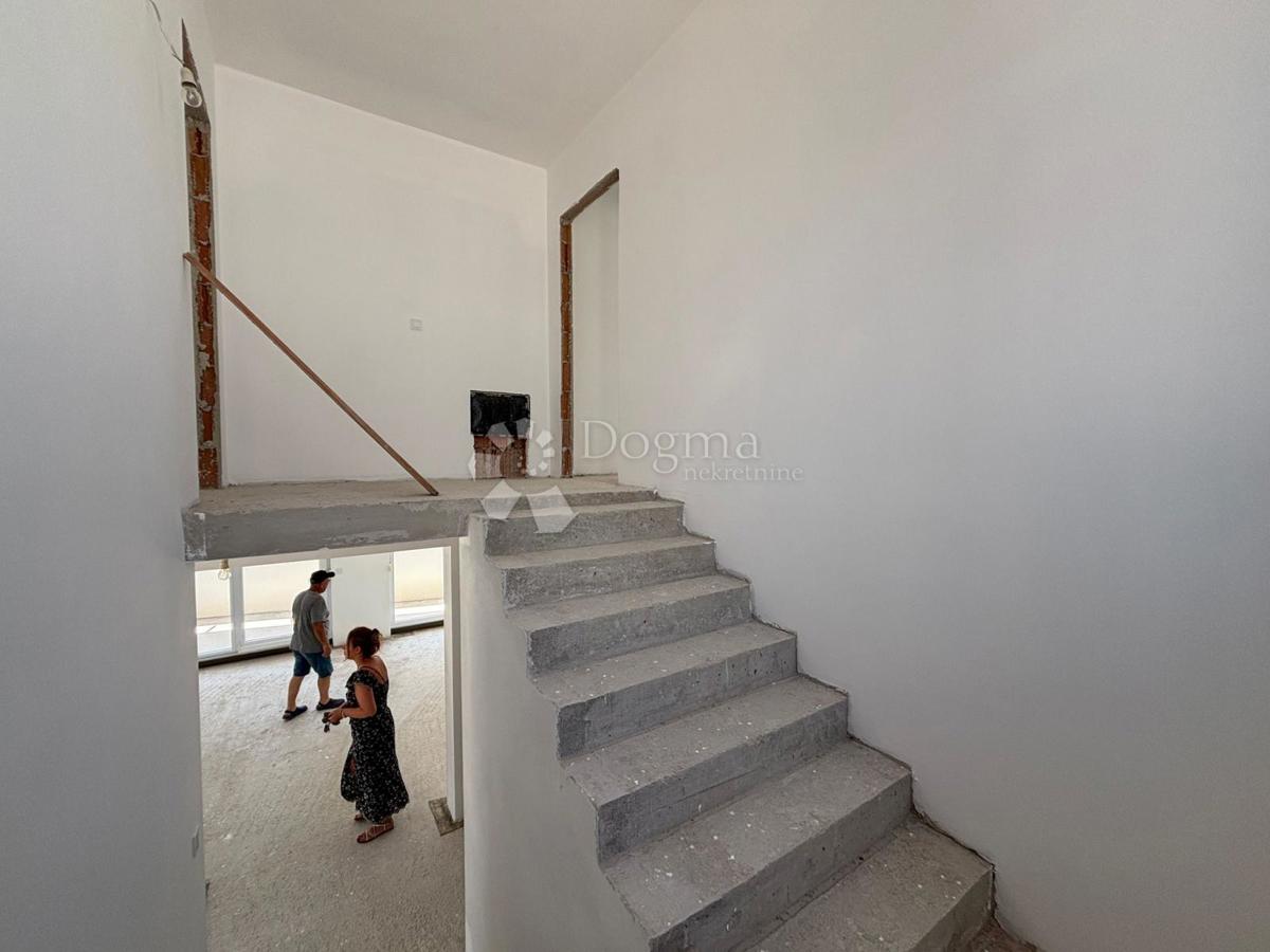 Hiša Rovinj, 187m2