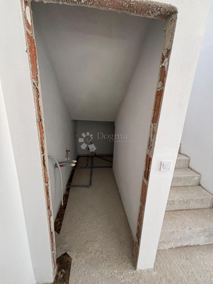 Hiša Rovinj, 187m2