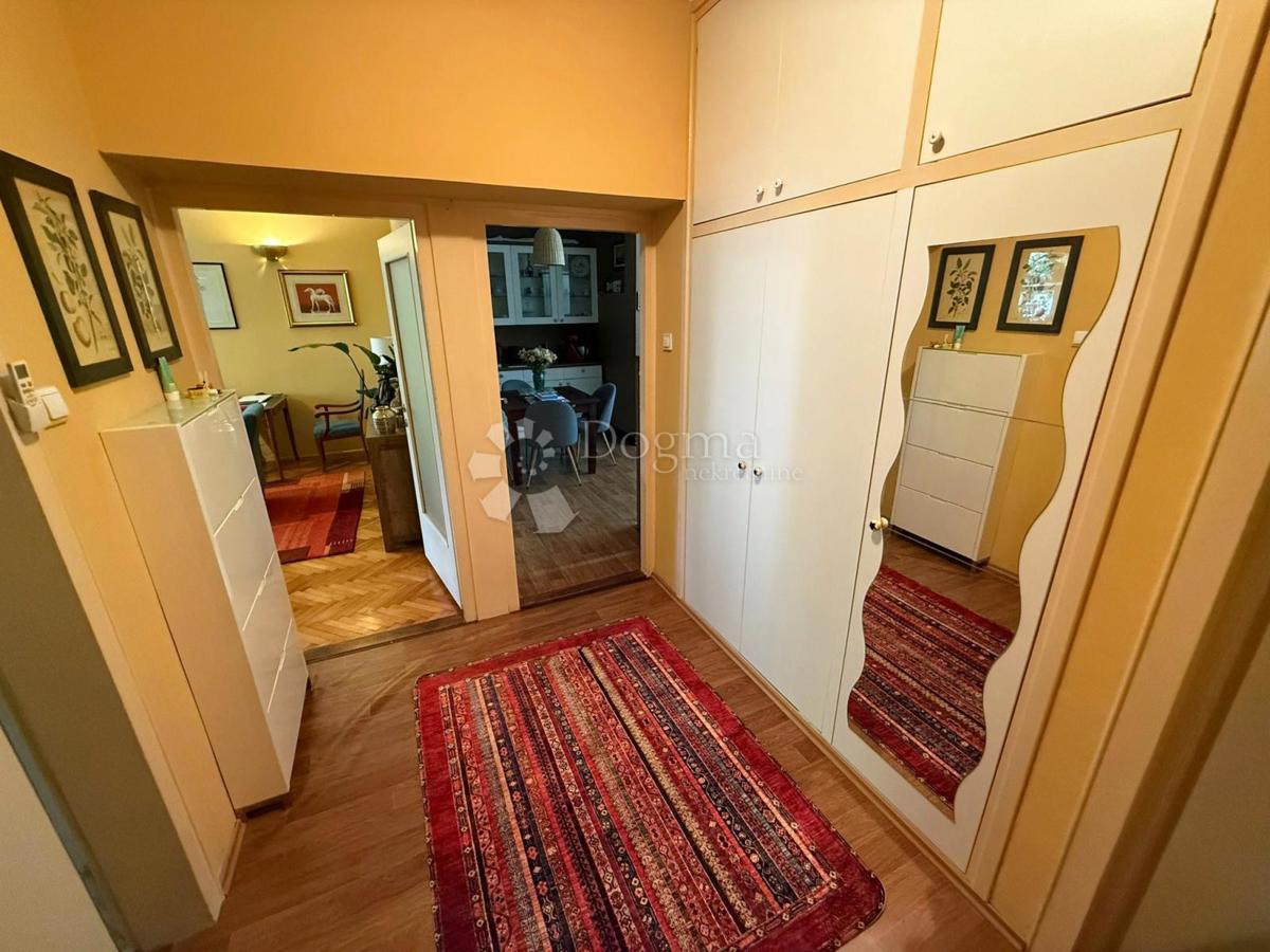 Stanovanje Centar, Varaždin, 71,50m2