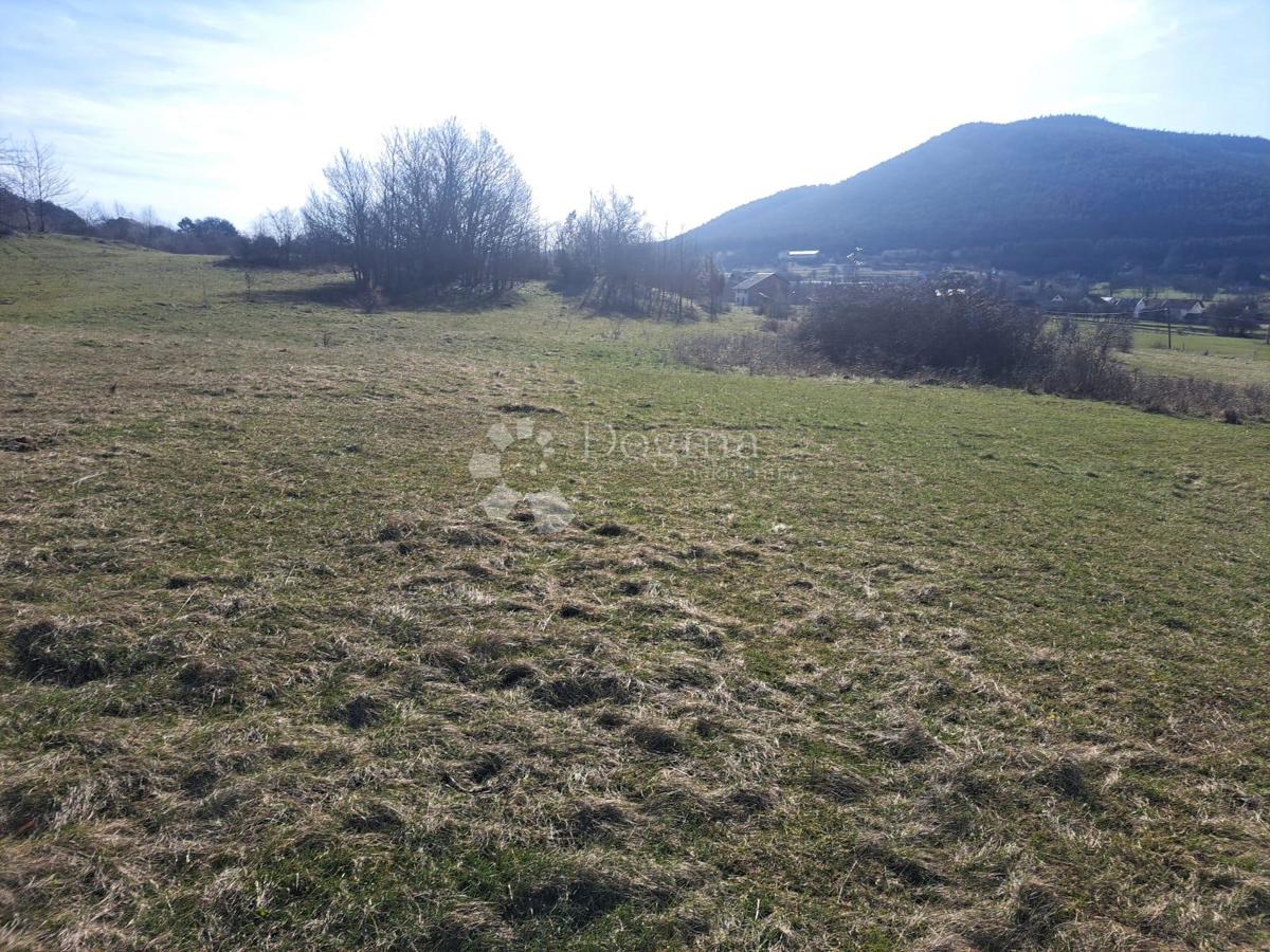 Zazidljivo zemljišče Vrhovine, 5.596m2