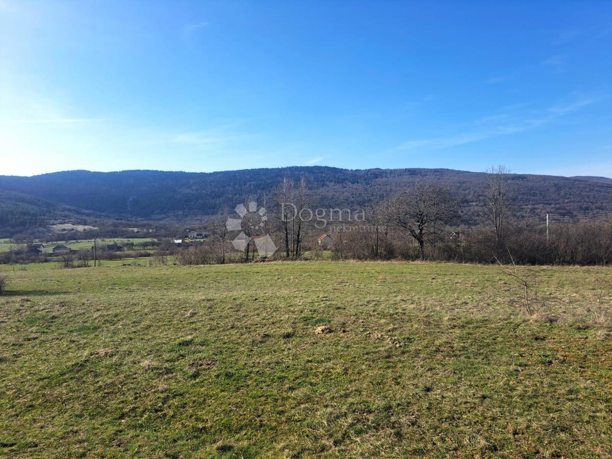Zazidljivo zemljišče Vrhovine, 5.596m2