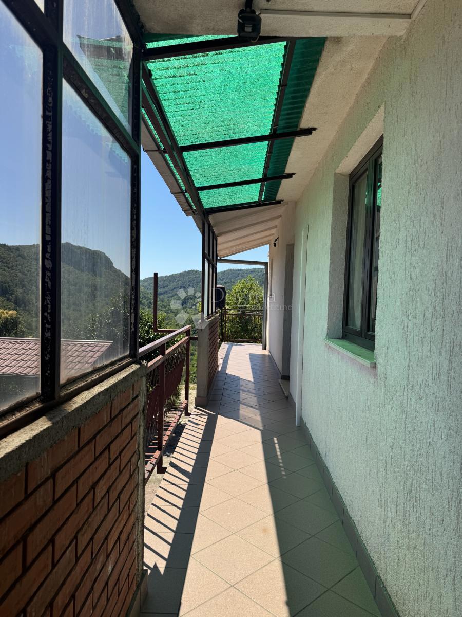Hiša Buzet, 177m2