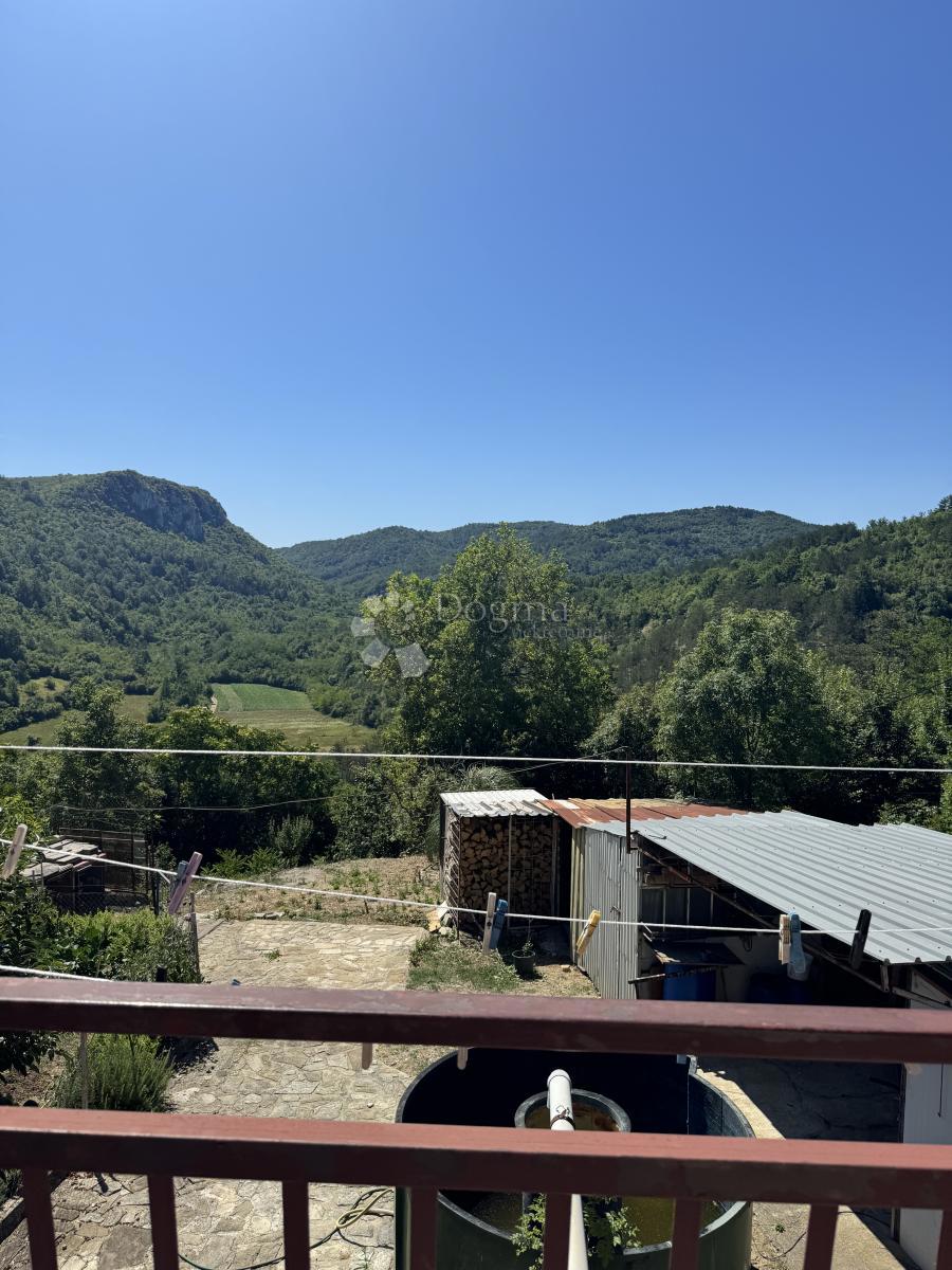 Hiša Buzet, 177m2