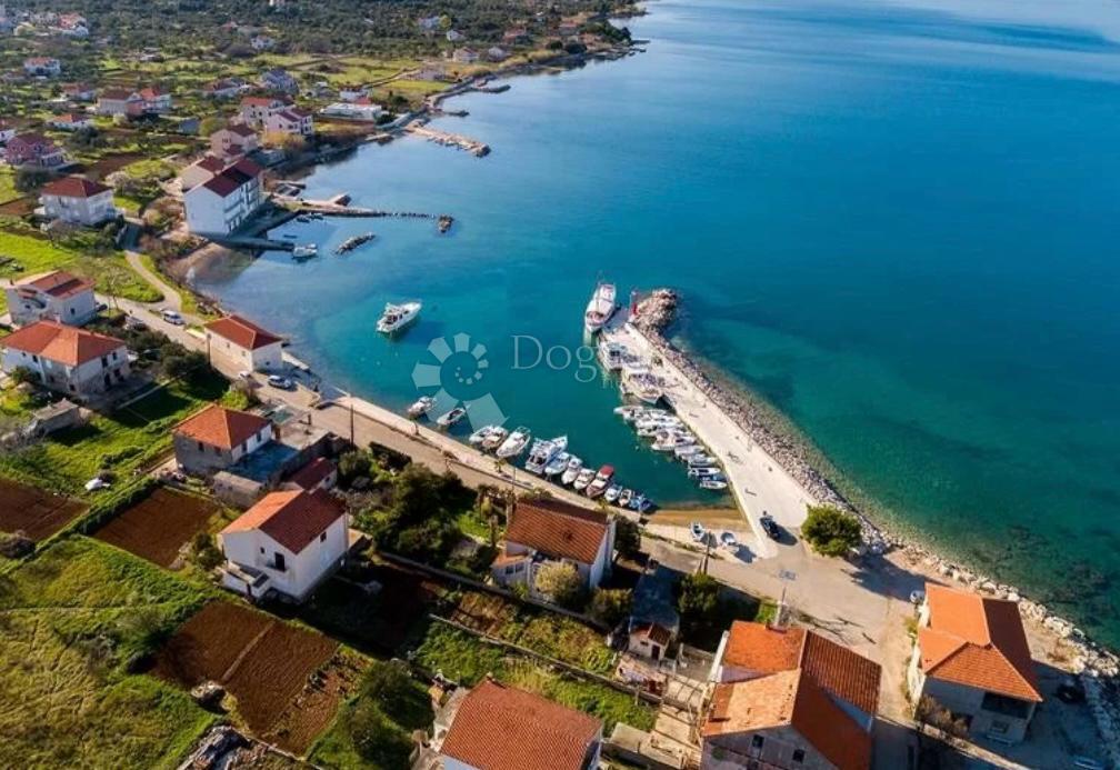 Hiša Neviđane, Pašman, 200m2
